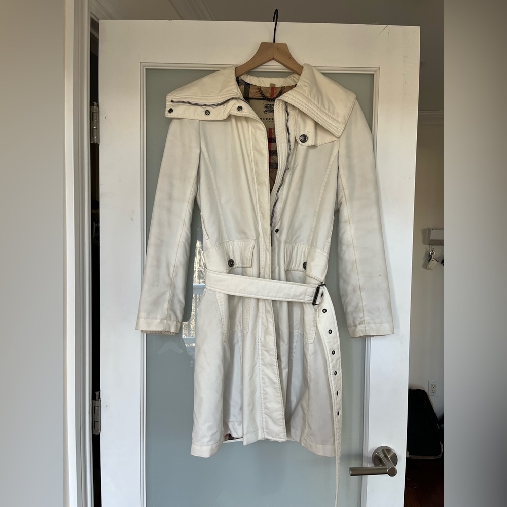 Women’s Burberry coat size 4R